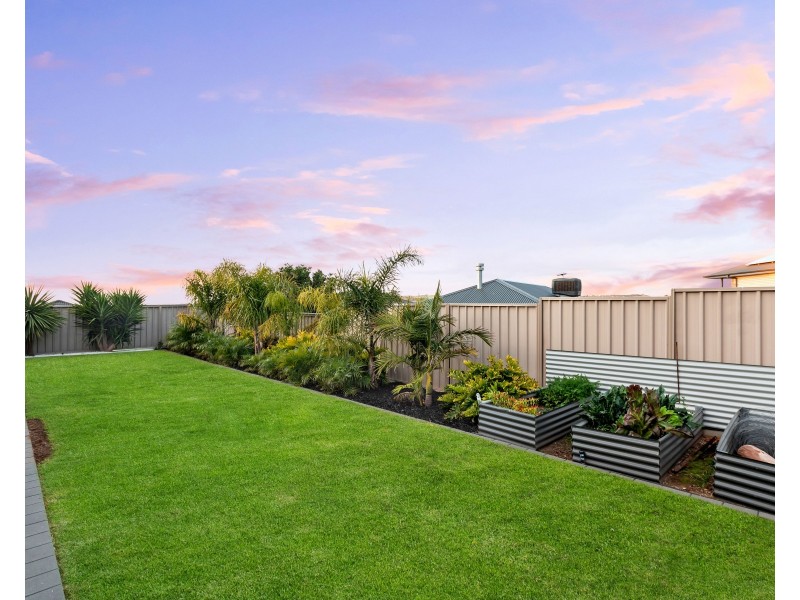 5 Fairlight Place, Seaford Rise SA 5169