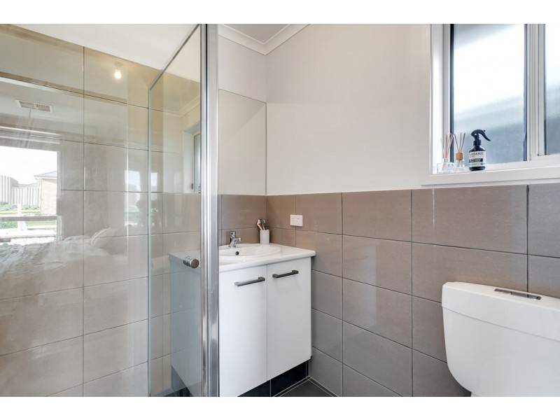 1 Observation Road, Seaford Heights SA 5169