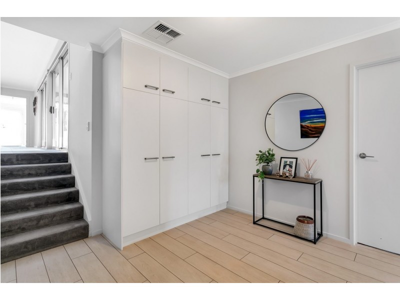 1 Observation Road, Seaford Heights SA 5169