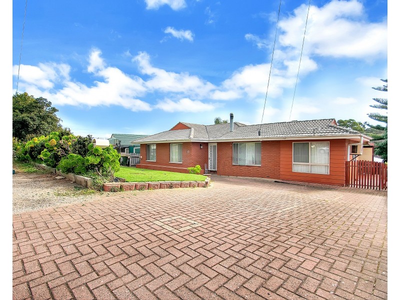 21 Alexander Crescent, Hackham SA 5163