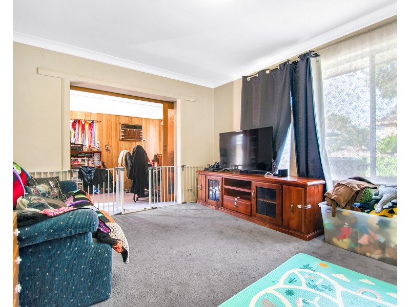 21 Alexander Crescent, Hackham SA 5163