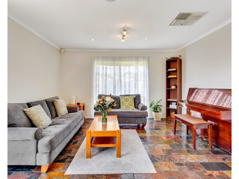 30 Berenwode Circuit, Morphett Vale SA 5162