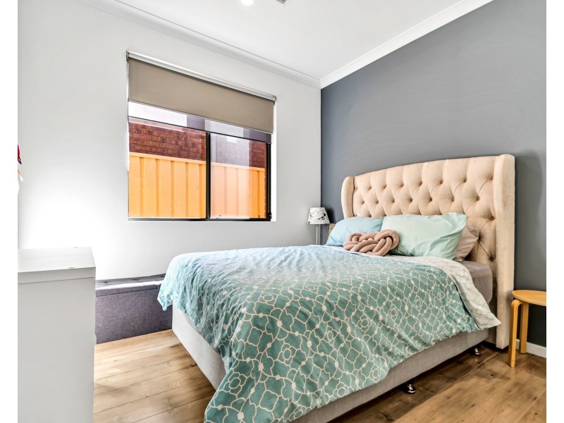 2/36 Murray Street, Albert Park SA 5014