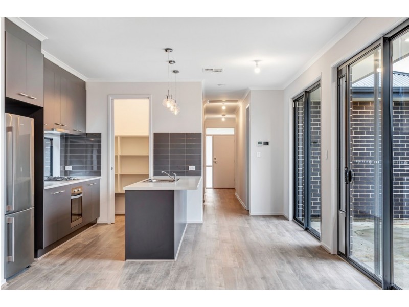 2 Celeste Lane, Moana SA 5169