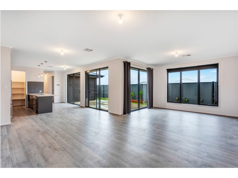 2 Celeste Lane, Moana SA 5169