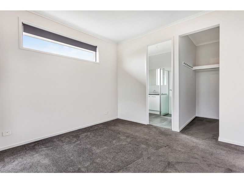 2 Celeste Lane, Moana SA 5169