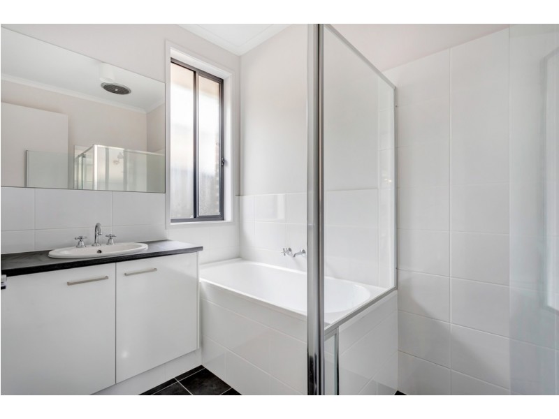 2 Celeste Lane, Moana SA 5169