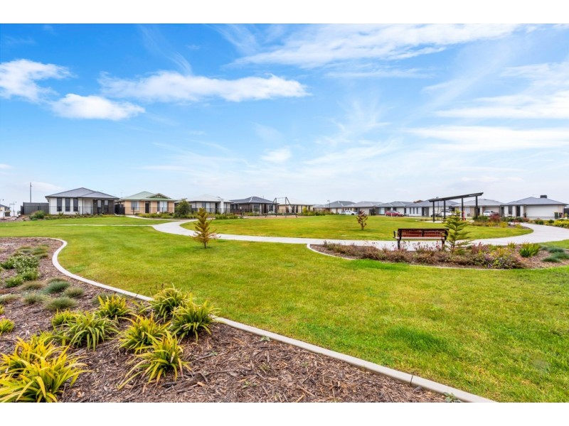 2 Celeste Lane, Moana SA 5169