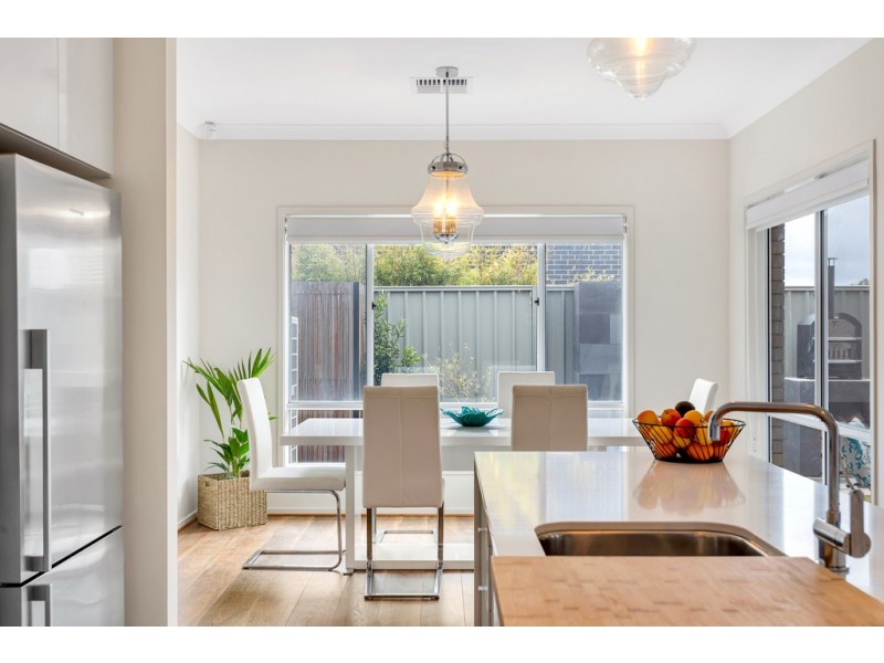 35 Sunrise Drive, Woodcroft SA 5162