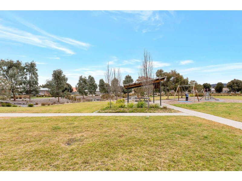 35 Sunrise Drive, Woodcroft SA 5162