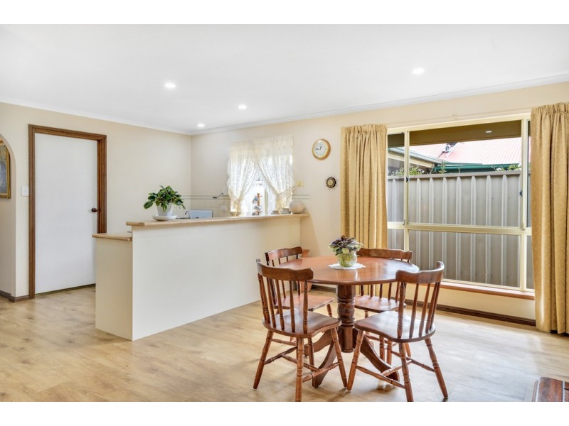 84 Mawson Circuit, Woodcroft SA 5162