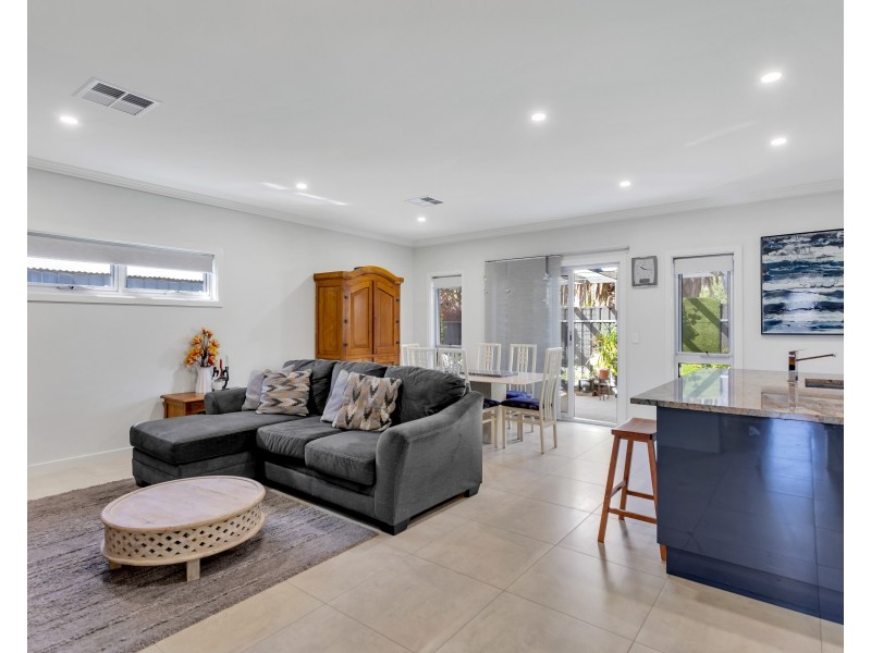 2a Agnes Street, Christie Downs SA 5164