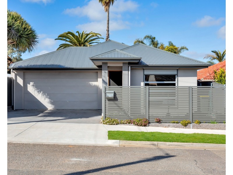 2a Agnes Street, Christie Downs SA 5164