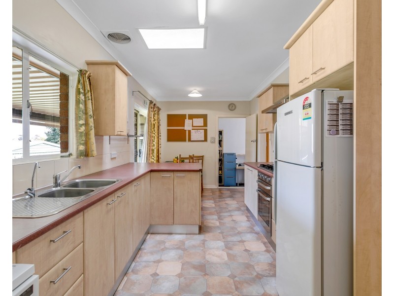 18 Parsons Road, Reynella SA 5161