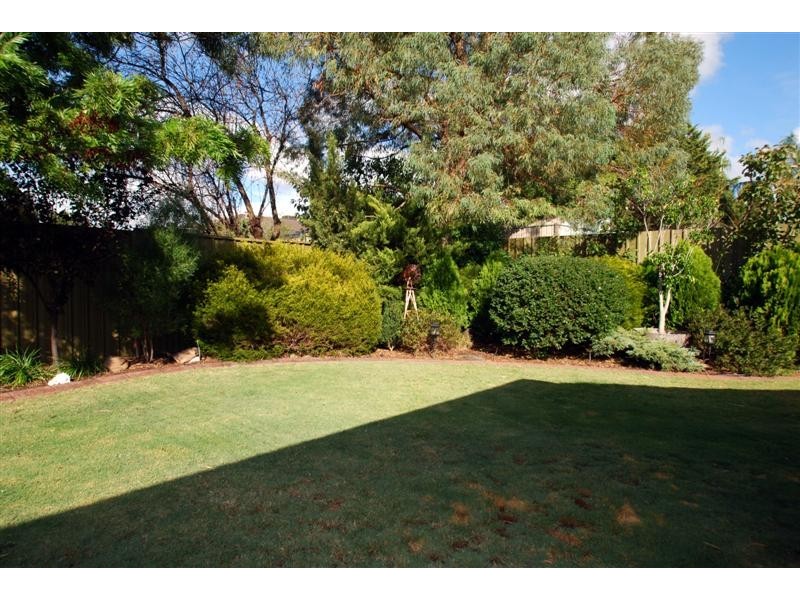 6 Hendrix Cres, Woodcroft SA 5162