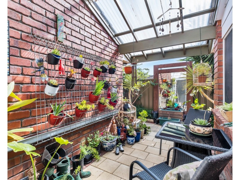 4 Windsor Court, Morphett Vale SA 5162