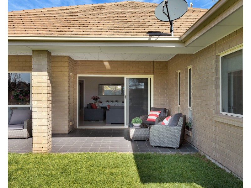 19 Lacebark Court, Flagstaff Hill SA 5159