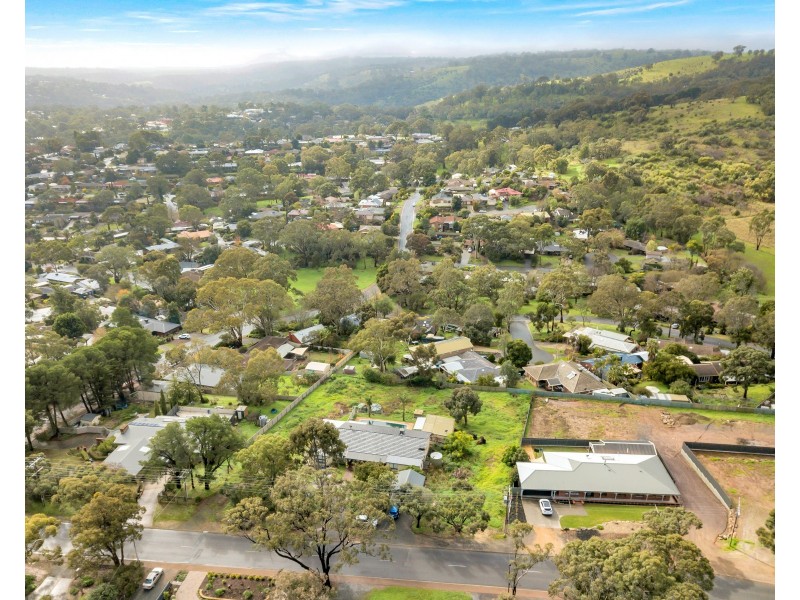 67 Oakridge Road, Aberfoyle Park SA 5159