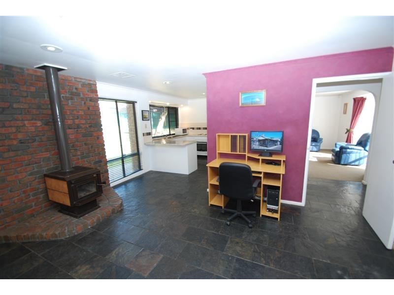 30 Glenloth Dr, Happy Valley SA 5159