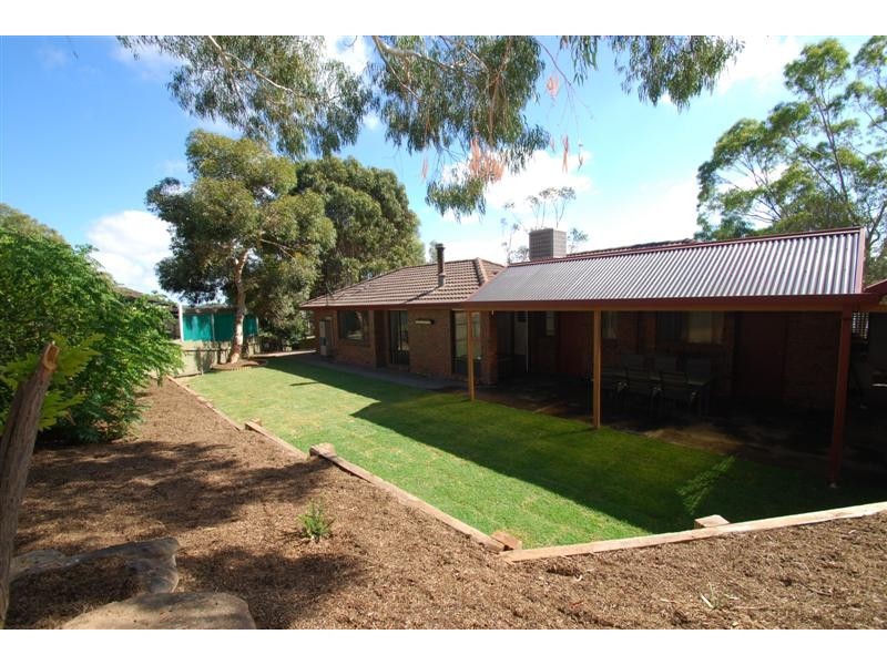 30 Glenloth Dr, Happy Valley SA 5159