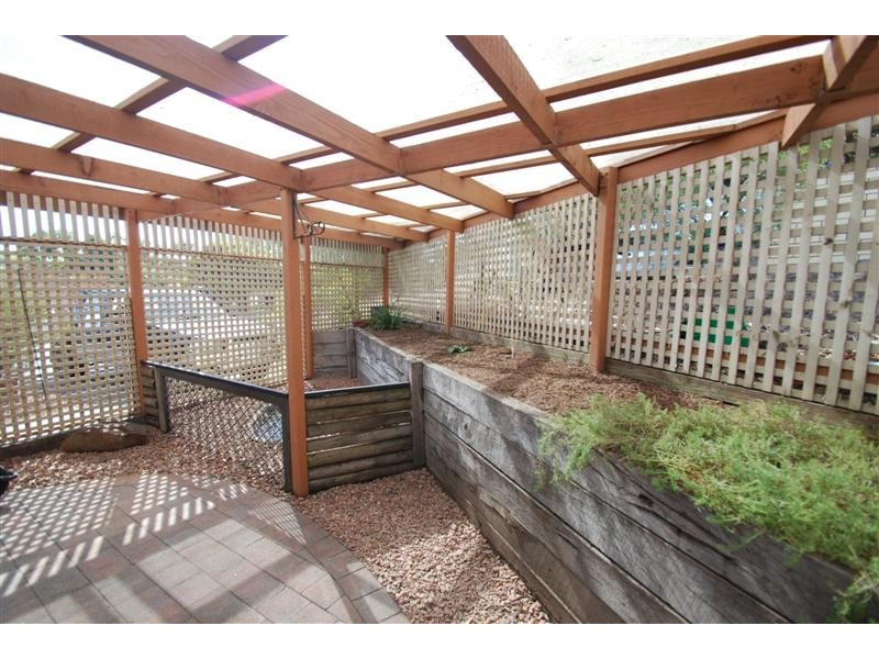 30 Glenloth Dr, Happy Valley SA 5159