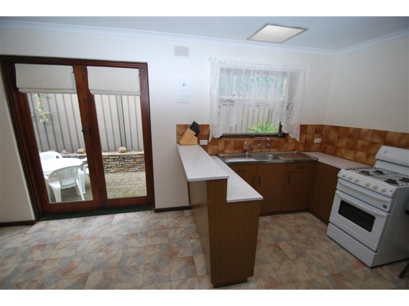 8 Mandalay Drive, Happy Valley SA 5159