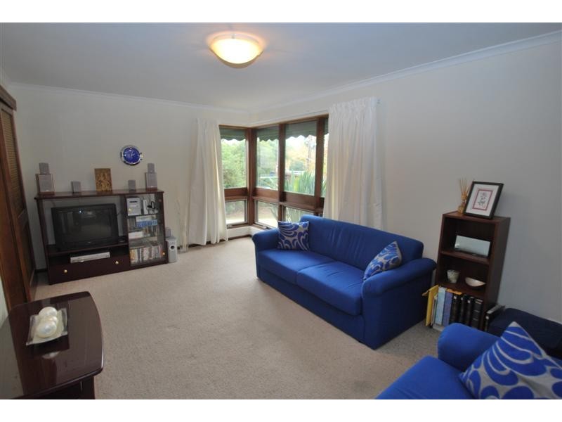 8 Mandalay Drive, Happy Valley SA 5159