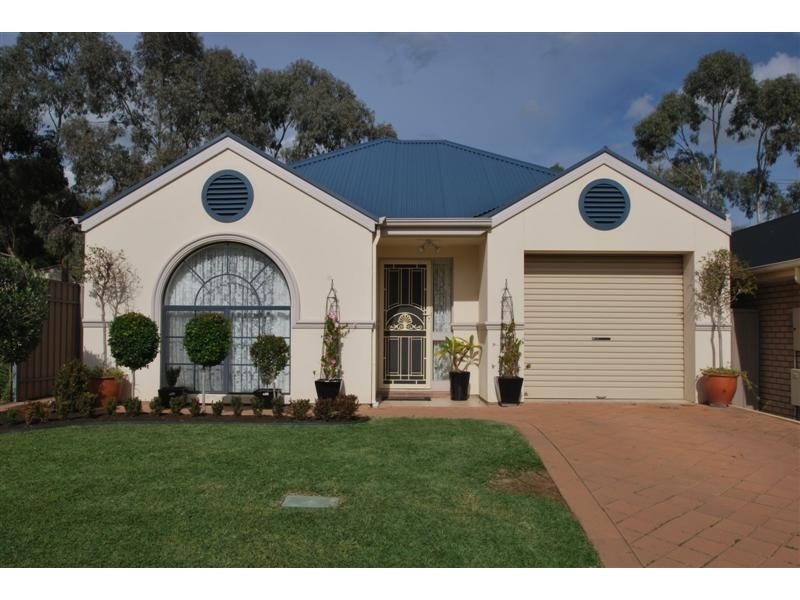 5 Benacre Cl, Happy Valley SA 5159