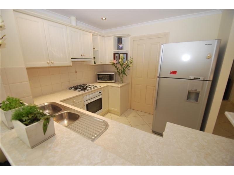 5 Benacre Cl, Happy Valley SA 5159
