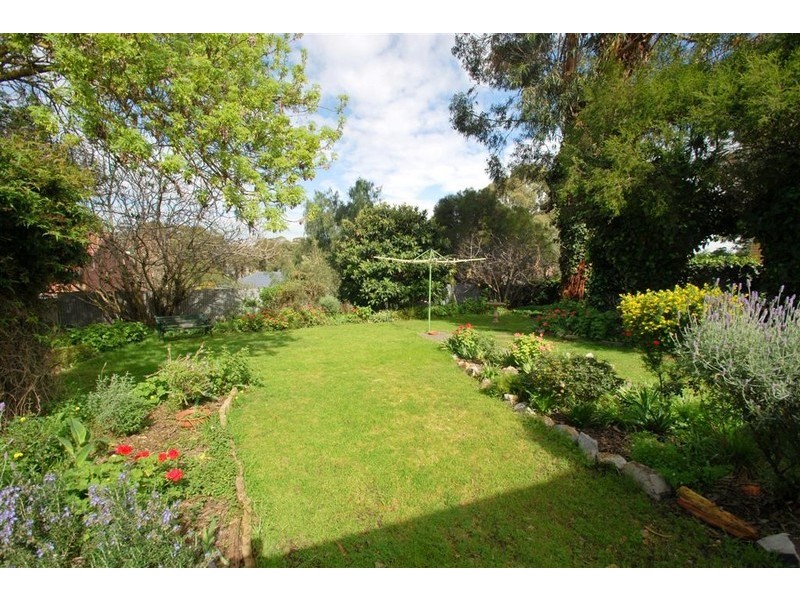 4 Jarrad Road, Happy Valley SA 5159