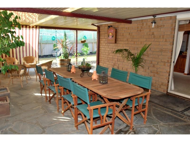 11 Martinique Drive, Seaford Rise SA 5169