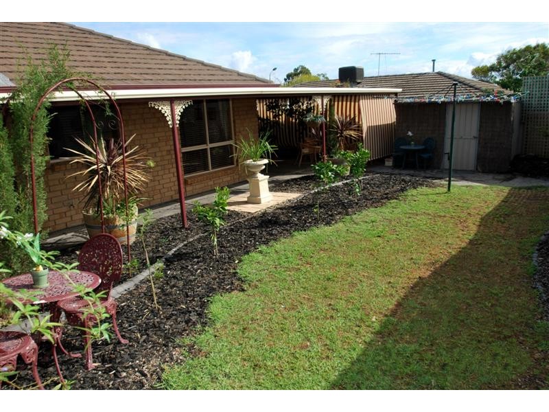 11 Martinique Drive, Seaford Rise SA 5169