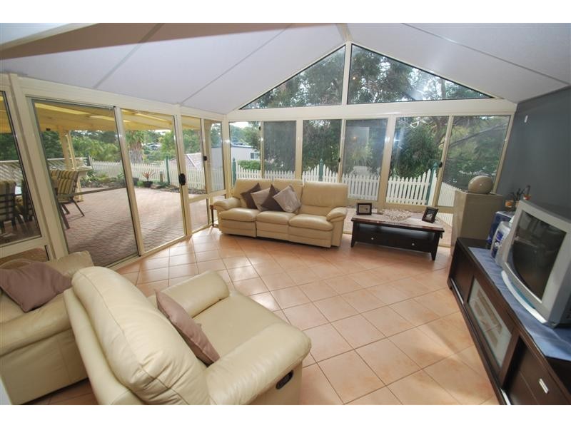 45 Glenloth Dr, Happy Valley SA 5159