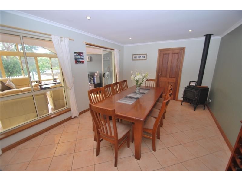 45 Glenloth Dr, Happy Valley SA 5159