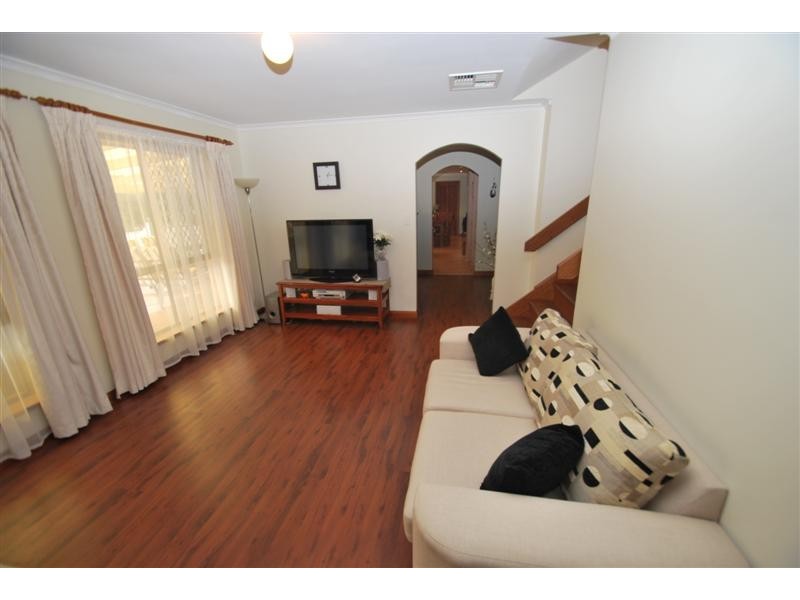 45 Glenloth Dr, Happy Valley SA 5159