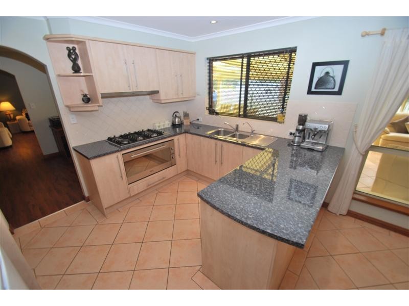 45 Glenloth Dr, Happy Valley SA 5159