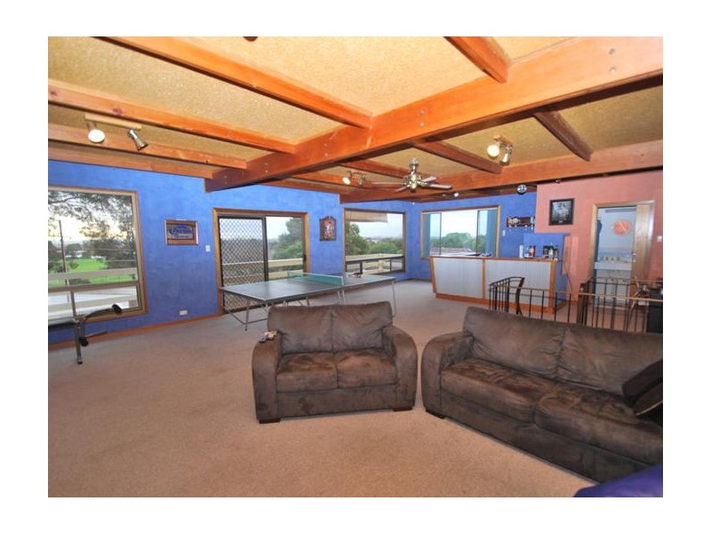 19 Braeside Ave, Seacombe Heights SA 5047