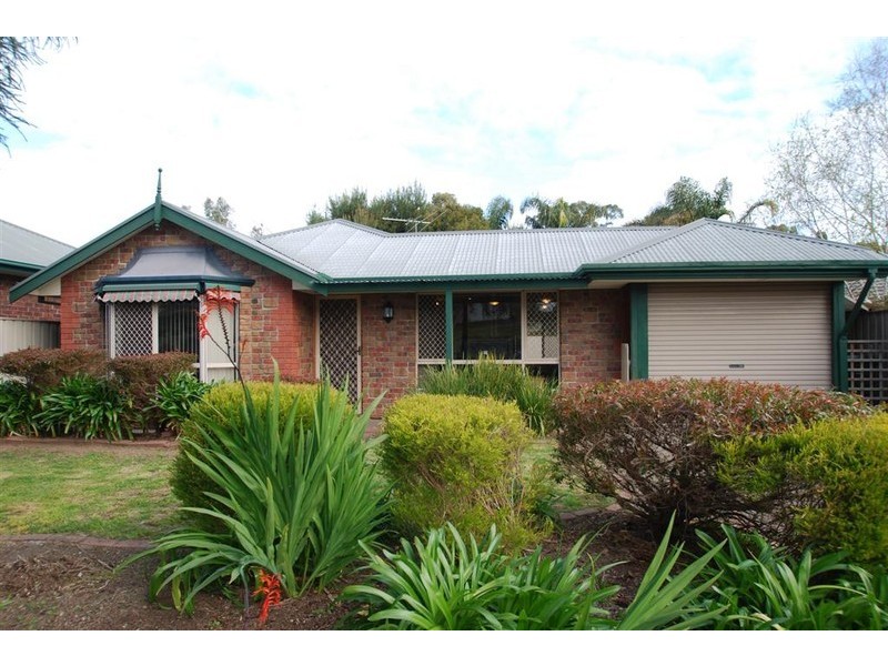 39 Estate Dr, Flagstaff Hill SA 5159