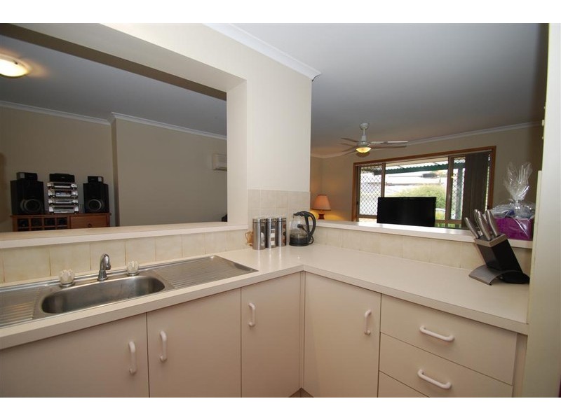 39 Estate Dr, Flagstaff Hill SA 5159