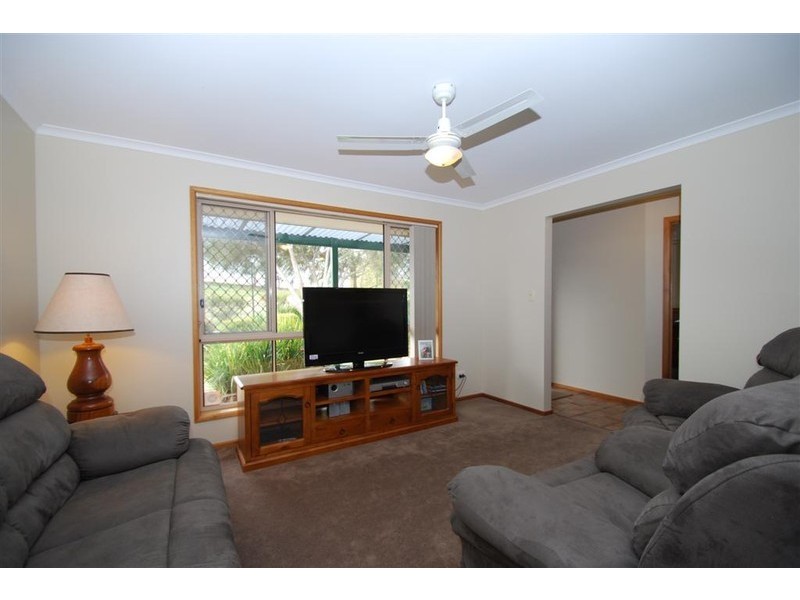 39 Estate Dr, Flagstaff Hill SA 5159