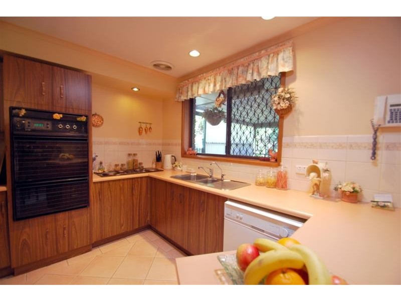 6 Wild Ave, Reynella East SA 5161