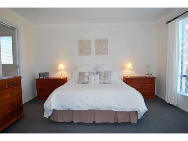 7 Holdfast Drive, Sheidow Park SA 5158