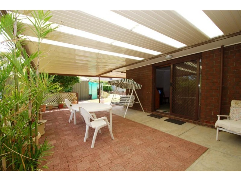 8 William Ct, Happy Valley SA 5159