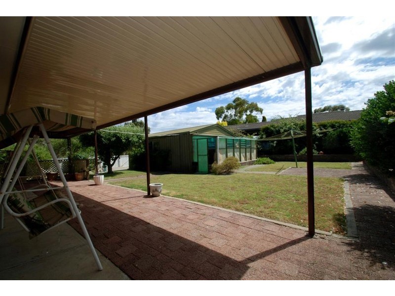 8 William Ct, Happy Valley SA 5159