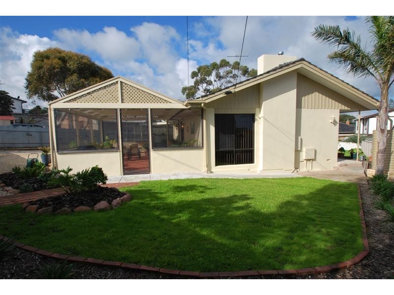 16 Old Honeypot Rd, Port Noarlunga SA 5167