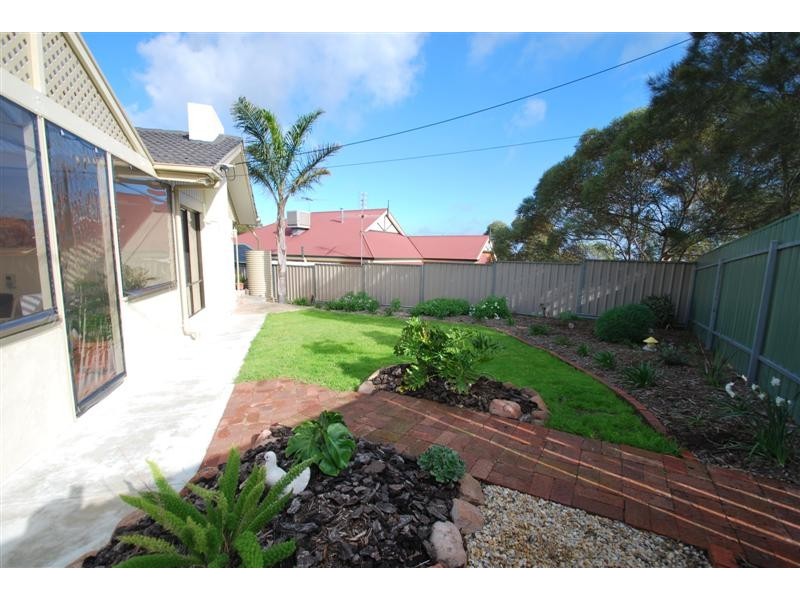 16 Old Honeypot Rd, Port Noarlunga SA 5167