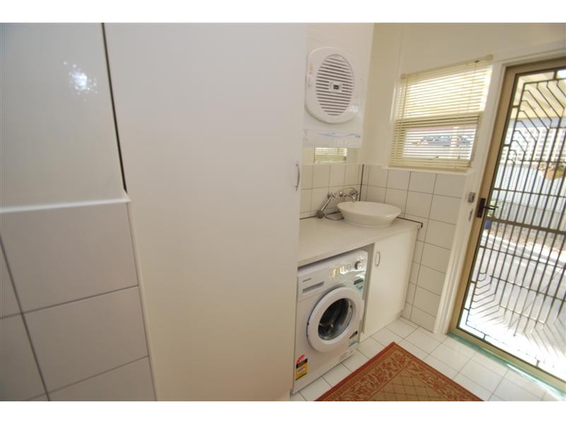16 Old Honeypot Rd, Port Noarlunga SA 5167