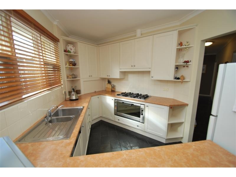 16 Old Honeypot Rd, Port Noarlunga SA 5167