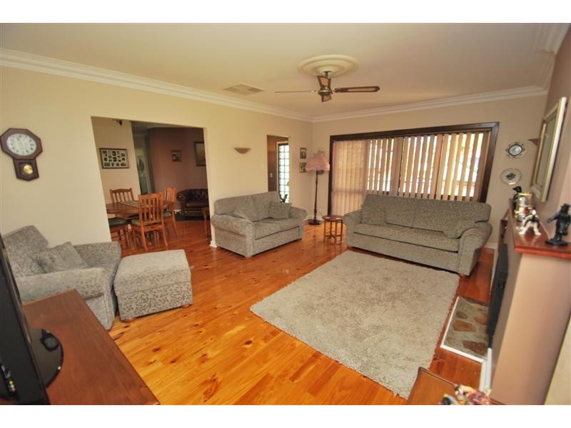 16 Old Honeypot Rd, Port Noarlunga SA 5167