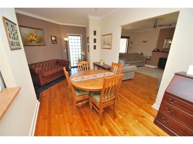 16 Old Honeypot Rd, Port Noarlunga SA 5167